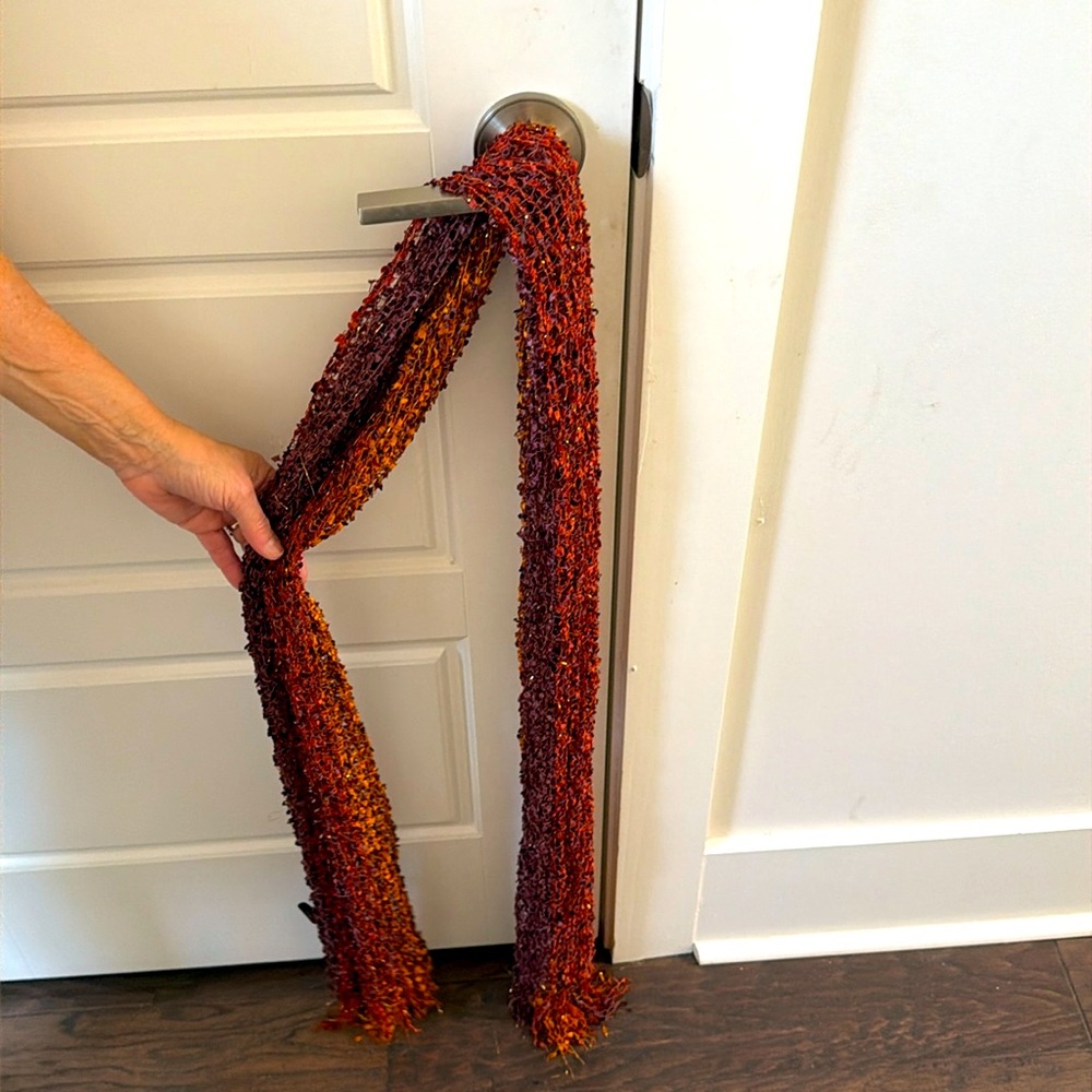 Long mesh scarf